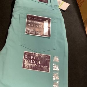 Gloria Vanderbilt Amanda jeans